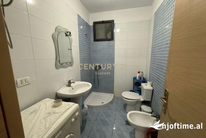 Shtepi me qera Apartament ne Tirane, 1+1, Mobilimi E mobiluar, Pagesa 400  Euro.