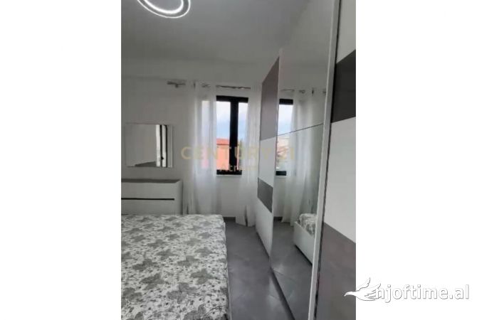 Shtepi me qera Apartament ne Tirane, 2+1, Mobilimi E mobiluar, Pagesa 750  Euro.