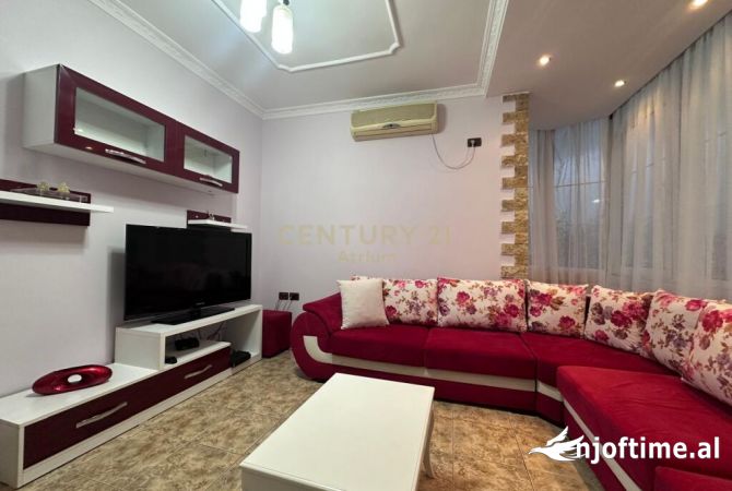 Shtepi me qera Apartament ne Tirane, 2+1, Mobilimi E mobiluar, Pagesa 650  Euro.