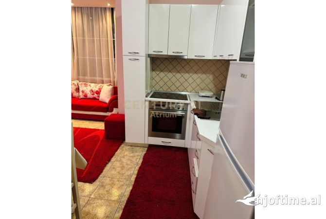 Shtepi me qera 2+1 ne Tirane - 650 Euro