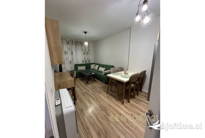 Shtepi me qera Apartament ne Tirane, 1+1, Mobilimi E mobiluar, Pagesa 500  Euro.