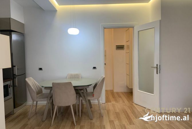 Shtepi me qera Apartament ne Tirane, 2+1, Mobilimi E mobiluar, Pagesa 600  Euro.