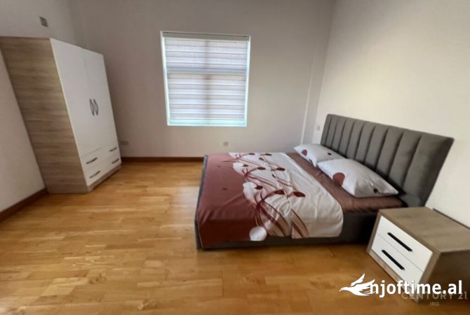 Shtepi me qera 2+1 ne Tirane - 550 Euro