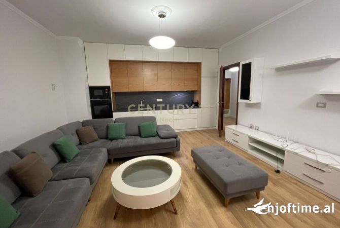 Shtepi me qera Apartament ne Tirane, 2+1, Mobilimi E mobiluar, Pagesa 800  Euro.