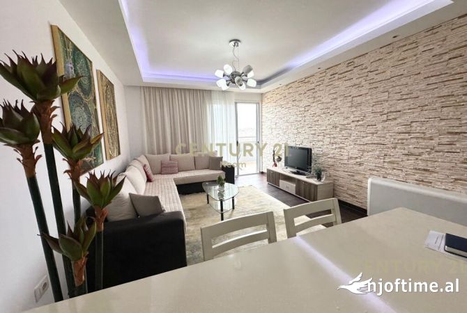 Shtepi me qera Apartament ne Tirane, 2+1, Mobilimi E mobiluar, Pagesa 650  Euro.