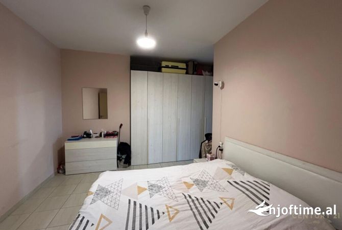 Shtepi me qera Apartament ne Tirane, 1+1, Mobilimi E mobiluar, Pagesa 550  Euro.
