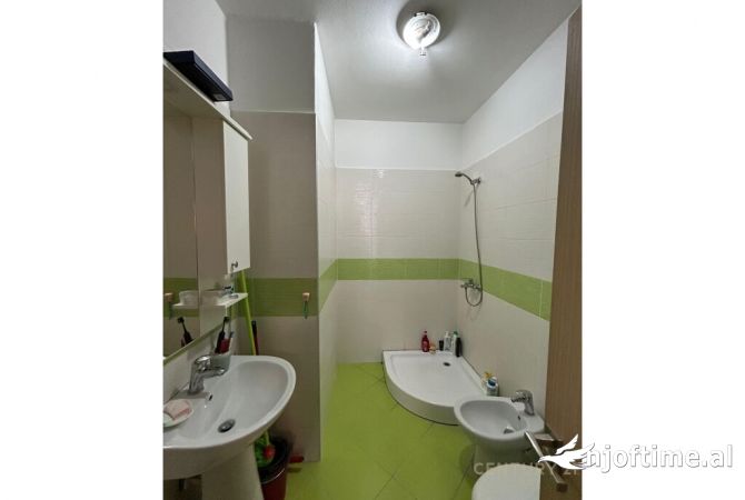 Shtepi me qera Apartament ne Tirane, 1+1, Mobilimi E mobiluar, Pagesa 550  Euro.