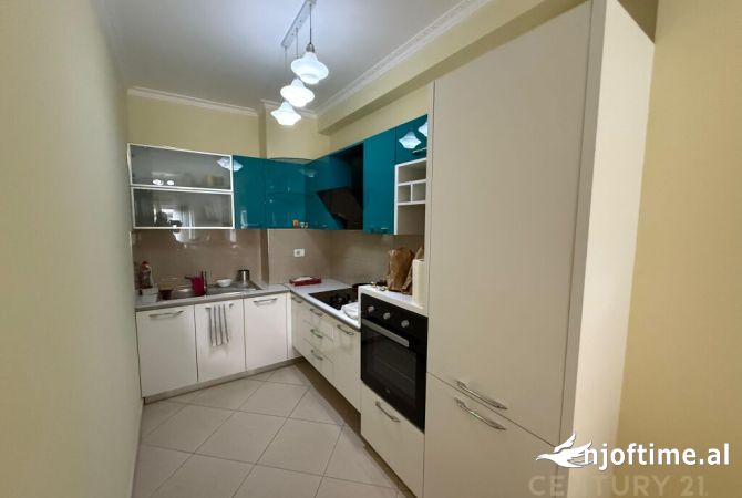 Shtepi me qera Apartament ne Tirane, 1+1, Mobilimi E mobiluar, Pagesa 600  Euro.