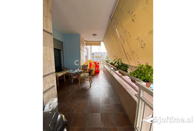 Shtepi me qera Apartament ne Tirane, 3+1, Mobilimi E mobiluar, Pagesa 850  Euro.