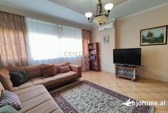 Shtepi me qera 1+1 ne Tirane - 570 Euro