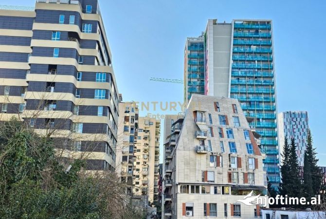 Shtepi me qera Garsoniere ne Tirane - 595 Euro