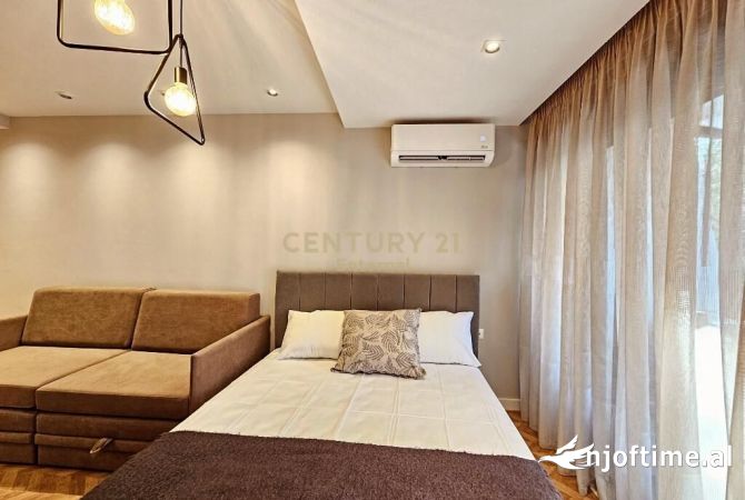 Shtepi me qera Apartament ne Tirane, Garsoniere, Mobilimi E mobiluar, Pagesa 595  Euro.