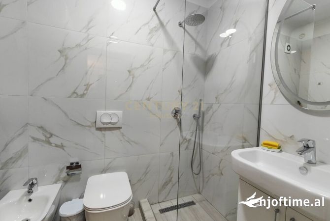 Shtepi me qera Apartament ne Tirane, 1+1, Mobilimi E mobiluar, Pagesa 570  Euro.