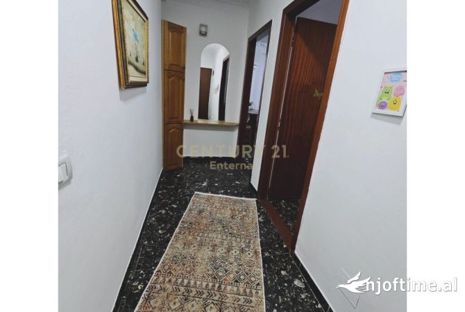 Shtepi me qera 1+1 ne Tirane - 580 Euro
