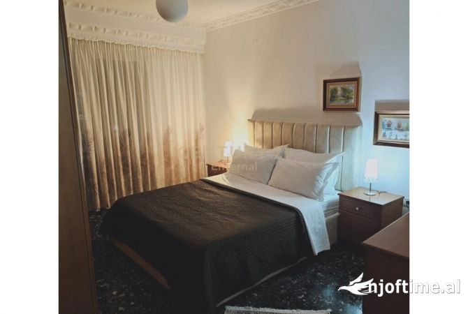 Shtepi me qera Apartament ne Tirane, 1+1, Mobilimi E mobiluar, Pagesa 580  Euro.
