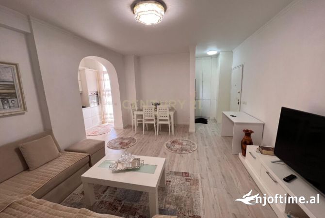 Shtepi me qera 1+1 ne Tirane - 500 Euro