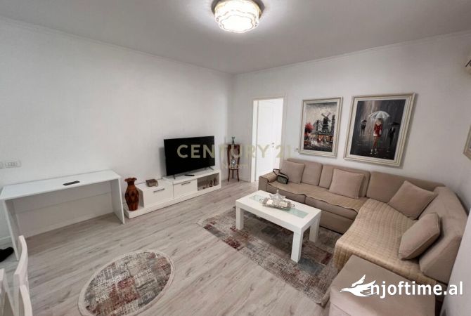 Shtepi me qera Apartament ne Tirane, 1+1, Mobilimi E mobiluar, Pagesa 500  Euro.