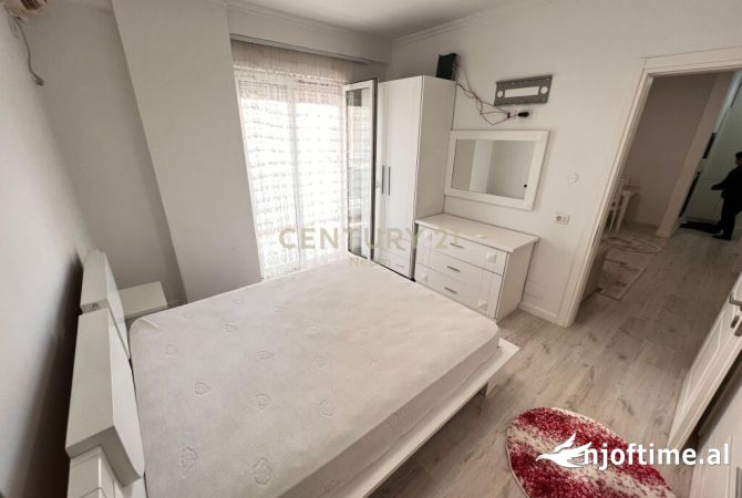 Shtepi me qera Apartament ne Tirane, 1+1, Mobilimi E mobiluar, Pagesa 500  Euro.