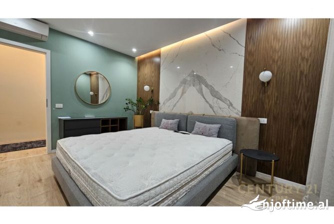 Shtepi ne shitje Apartament ne Tirane, 2+1, Mobilimi E mobiluar, Pagesa 245,000  Euro.