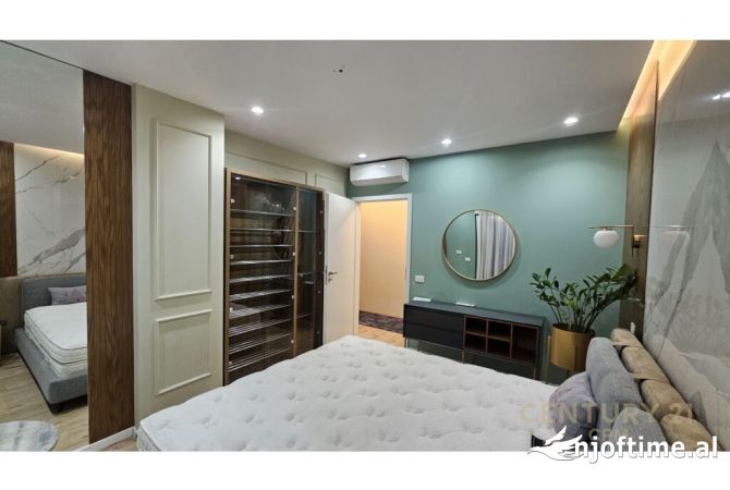 Shtepi ne shitje Apartament ne Tirane, 2+1, Mobilimi E mobiluar, Pagesa 245,000  Euro.