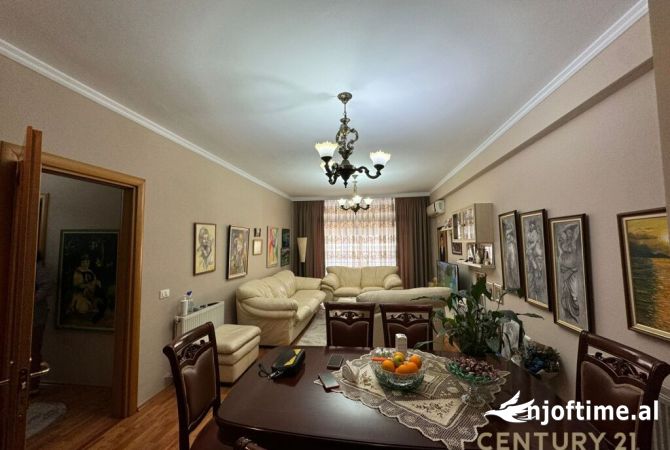 Shtepi ne shitje 2+1 ne Tirane - 250,000 Euro