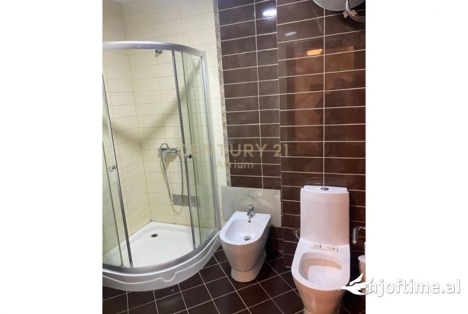 Shtepi me qera Apartament ne Tirane, 1+1, Mobilimi E mobiluar, Pagesa 500  Euro.