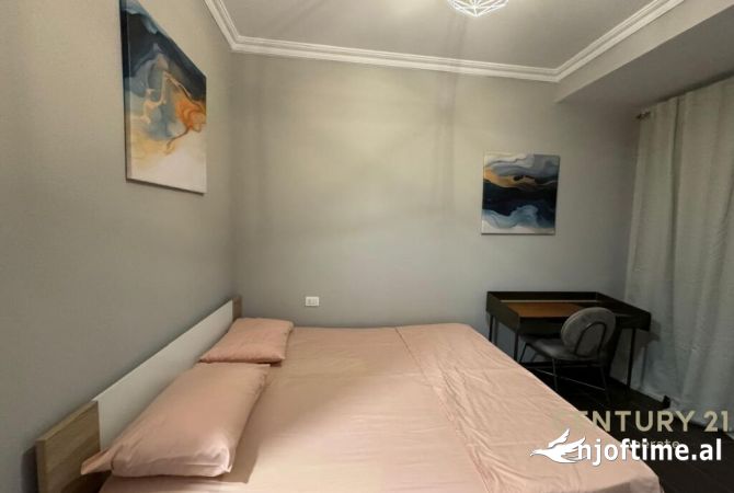 Shtepi ne shitje Apartament ne Tirane, 2+1, Mobilimi E mobiluar, Pagesa 282,000  Euro.