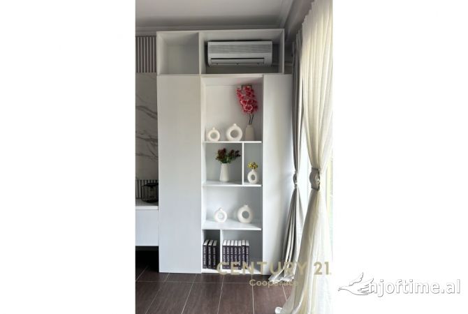 Shtepi ne shitje Apartament ne Tirane, 2+1, Mobilimi E mobiluar, Pagesa 282,000  Euro.