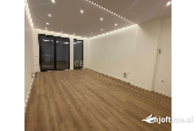 Shtepi ne shitje Apartament ne Tirane, 2+1, Mobilimi Bosh, pa mobiluar, Pagesa 185,000  Euro.