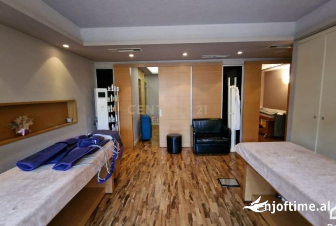 Shtepi ne shitje Apartament ne Tirane, 2+1, Mobilimi Bosh, pa mobiluar, Pagesa 210,000  Euro.