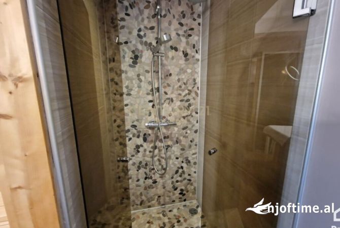 Shtepi ne shitje Apartament ne Tirane, 2+1, Mobilimi Bosh, pa mobiluar, Pagesa 210,000  Euro.