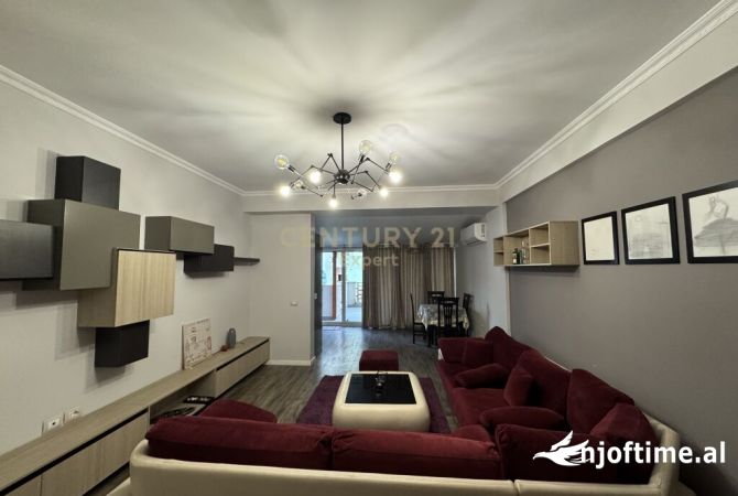 Shtepi me qera 1+1 ne Tirane - 700 Euro