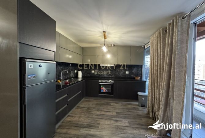 Shtepi me qera Apartament ne Tirane, 1+1, Mobilimi E mobiluar, Pagesa 700  Euro.