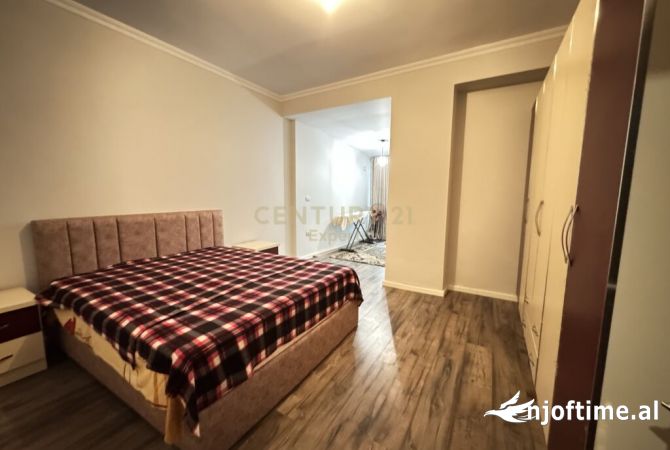 Shtepi me qera Apartament ne Tirane, 1+1, Mobilimi E mobiluar, Pagesa 700  Euro.