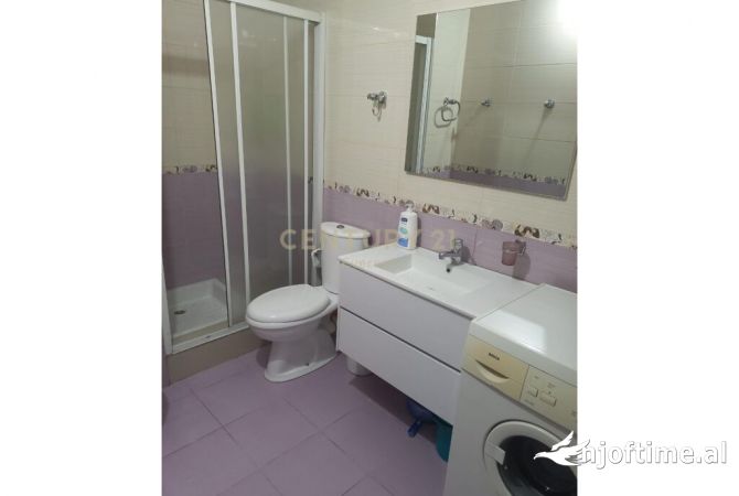 Shtepi me qera Apartament ne Tirane, 1+1, Mobilimi E mobiluar, Pagesa 500  Euro.