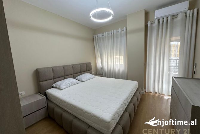 Shtepi me qera Apartament ne Tirane, 1+1, Mobilimi E mobiluar, Pagesa 750  Euro.