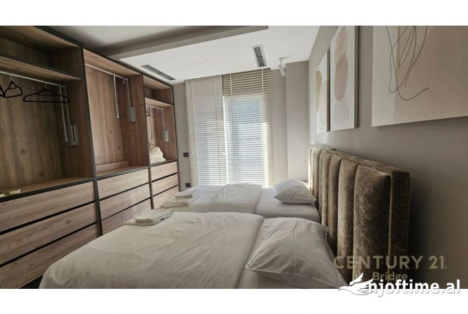 Shtepi ne shitje Apartament ne Tirane, 2+1, Mobilimi E mobiluar, Pagesa 380,000  Euro.