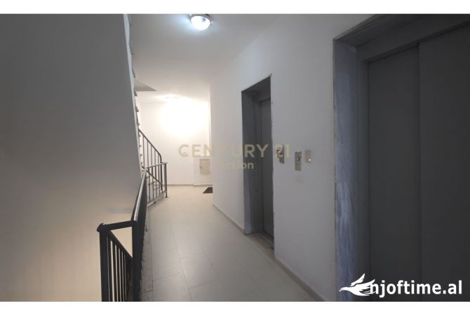 Shtepi me qera 2+1 ne Tirane - 800 Euro