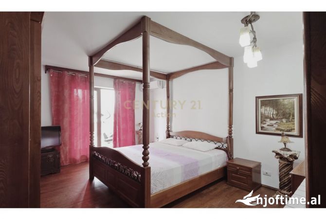 Shtepi me qera Apartament ne Tirane, 2+1, Mobilimi E mobiluar, Pagesa 800  Euro.