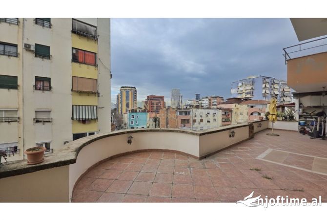 Shtepi me qera Apartament ne Tirane, 2+1, Mobilimi E mobiluar, Pagesa 800  Euro.