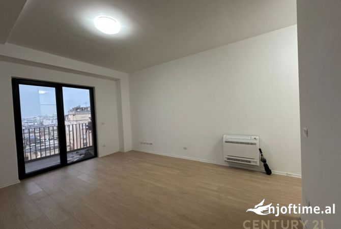 Ambient biznesi me qera 3+1 ne Tirane - 900 Euro