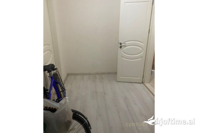 Shtepi ne shitje 1+1 ne Tirane - 110,000 Euro