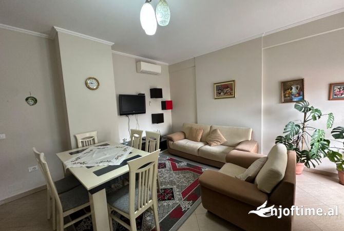 Shtepi me qera 1+1 ne Tirane - 700 Euro
