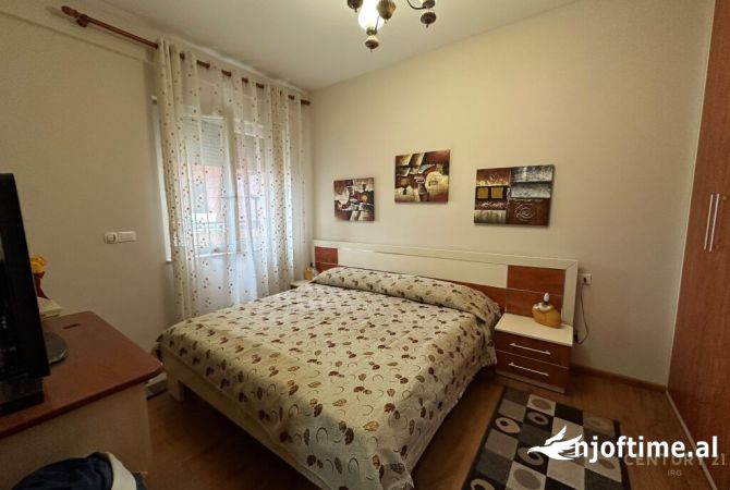 Shtepi me qera Apartament ne Tirane, 1+1, Mobilimi E mobiluar, Pagesa 700  Euro.
