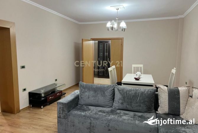 Shtepi me qera Apartament ne Tirane, 2+1, Mobilimi E mobiluar, Pagesa 750  Euro.