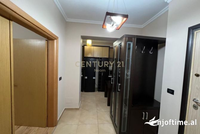 Shtepi me qera Apartament ne Tirane, 2+1, Mobilimi E mobiluar, Pagesa 750  Euro.