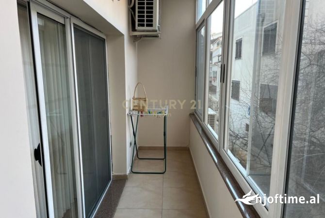 Shtepi me qera Apartament ne Tirane, 2+1, Mobilimi E mobiluar, Pagesa 750  Euro.