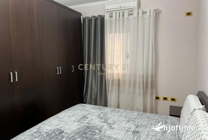 Shtepi me qera Apartament ne Tirane, 2+1, Mobilimi E mobiluar, Pagesa 750  Euro.