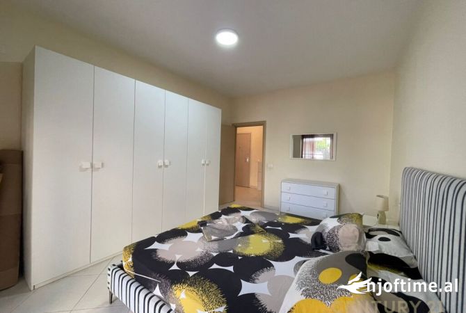Shtepi me qera Apartament ne Tirane, 1+1, Mobilimi E mobiluar, Pagesa 550  Euro.