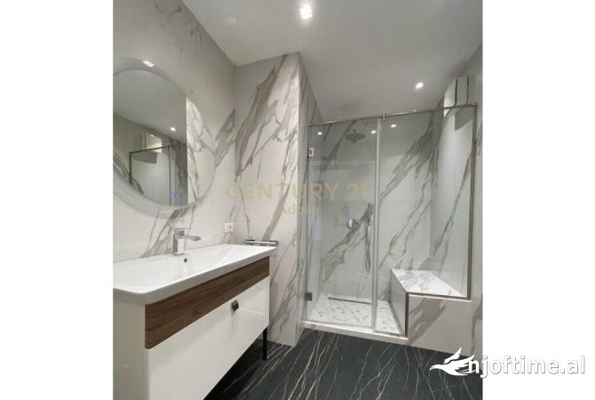 Shtepi me qera Apartament ne Tirane, 2+1, Mobilimi E mobiluar, Pagesa 900  Euro.